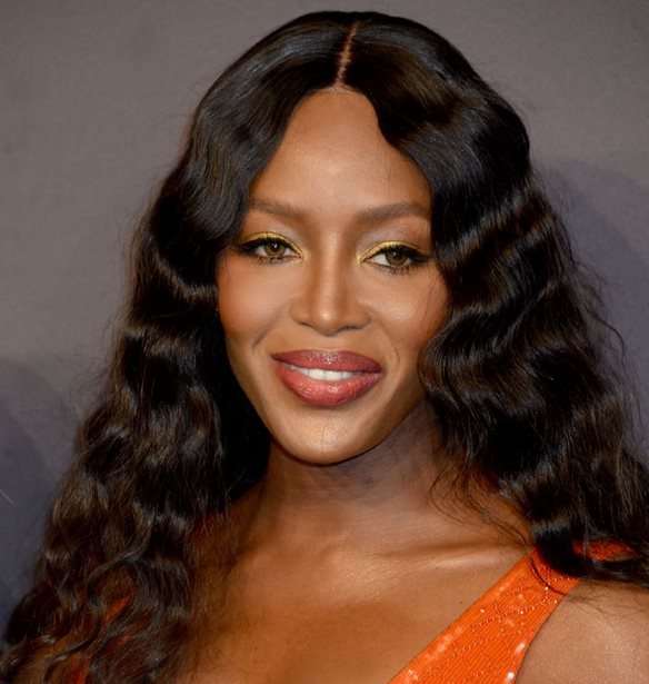 H Naomi Campbell &#x3C3;&#x3C7;&#x3B5;&#x3B4;&#x3AF;&#x3B1;&#x3C3;&#x3B5; &#x3C4;&#x3B9;&#x3C2; &#x3C0;&#x3B9;&#x3BF; ...&#x3AC;&#x3B2;&#x3BF;&#x3BB;&#x3B5;&#x3C2; &#x3C3;&#x3B1;&#x3B3;&#x3B9;&#x3BF;&#x3BD;&#x3AC;&#x3C1;&#x3B5;&#x3C2; &#x3C0;&#x3BF;&#x3C5; &#x3AD;&#x3C7;&#x3B5;&#x3B9;&#x3C2; &#x3B4;&#x3B5;&#x3B9;