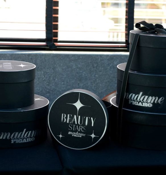 Beauty Stars by Madame Figaro: &#x39A;&#x3AD;&#x3C1;&#x3B4;&#x3B9;&#x3C3;&#x3B5; &#x3C0;&#x3C1;&#x3BF;&#x3C3;&#x3BA;&#x3BB;&#x3AE;&#x3C3;&#x3B5;&#x3B9;&#x3C2; &#x3B3;&#x3B9;&#x3B1; &#x3C4;&#x3BF; &#x3BA;&#x3BF;&#x3C1;&#x3C5;&#x3C6;&#x3B1;&#x3AF;&#x3BF; beauty event &#x3C4;&#x3B7;&#x3C2; &#x3C7;&#x3C1;&#x3BF;&#x3BD;&#x3B9;&#x3AC;&#x3C2;