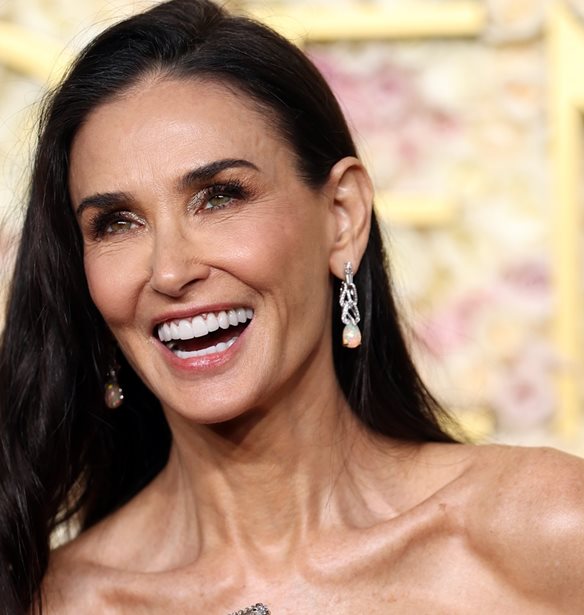 To &#x3C7;&#x3C4;&#x3AD;&#x3BD;&#x3B9;&#x3C3;&#x3BC;&#x3B1; &#x3C4;&#x3B7;&#x3C2; Demi Moore &#x3C3;&#x3C4;&#x3BF; &#x3BA;&#x3CC;&#x3BA;&#x3BA;&#x3B9;&#x3BD;&#x3BF; &#x3C7;&#x3B1;&#x3BB;&#x3AF; &#x3AE;&#x3C4;&#x3B1;&#x3BD; &#x3CC;&#x3BD;&#x3B5;&#x3B9;&#x3C1;&#x3BF; - &#x3BA;&#x3B1;&#x3B9; &#x3C4;&#x3BF; &#x3B5;&#x3C0;&#x3B9;&#x3BC;&#x3B5;&#x3BB;&#x3AE;&#x3B8;&#x3B7;&#x3BA;&#x3B5; &#x388;&#x3BB;&#x3BB;&#x3B7;&#x3BD;&#x3B1;&#x3C2; hairstylist