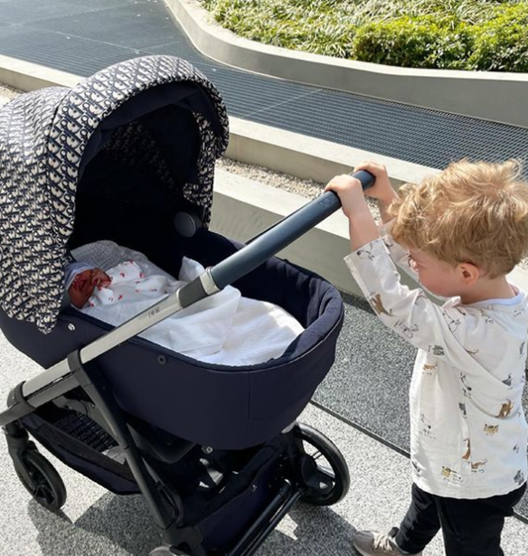 Chiara Ferragni | &#x39F;&#x3B9; 10 &#x3C0;&#x3B9;&#x3BF; &#x3C7;&#x3B1;&#x3C1;&#x3B9;&#x3C4;&#x3C9;&#x3BC;&#x3AD;&#x3BD;&#x3B5;&#x3C2; &#x3C6;&#x3C9;&#x3C4;&#x3BF;&#x3B3;&#x3C1;&#x3B1;&#x3C6;&#x3AF;&#x3B5;&#x3C2; &#x3C4;&#x3B7;&#x3C2; &#x3BA;&#x3CC;&#x3C1;&#x3B7;&#x3C2; &#x3C4;&#x3B7;&#x3C2;