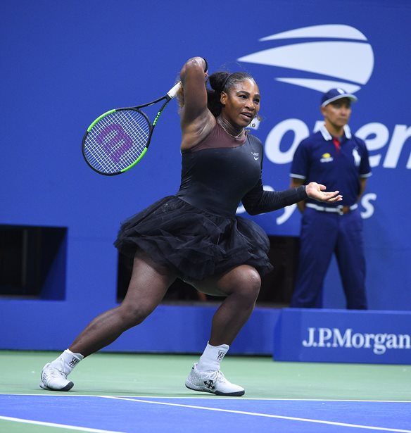 Serena Williams: &#x391;&#x3B3;&#x3C9;&#x3BD;&#x3AF;&#x3C3;&#x3C4;&#x3B7;&#x3BA;&#x3B5; &#x3C6;&#x3BF;&#x3C1;&#x3CE;&#x3BD;&#x3C4;&#x3B1;&#x3C2; tutu &#x3BA;&#x3B1;&#x3B9; &#x3BA;&#x3AD;&#x3C1;&#x3B4;&#x3B9;&#x3C3;&#x3B5; &#x3C4;&#x3B9;&#x3C2; &#x3B5;&#x3BD;&#x3C4;&#x3C5;&#x3C0;&#x3CE;&#x3C3;&#x3B5;&#x3B9;&#x3C2;