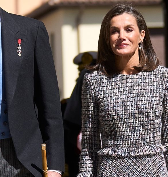 &#x397; &#x3B2;&#x3B1;&#x3C3;&#x3AF;&#x3BB;&#x3B9;&#x3C3;&#x3C3;&#x3B1; Letizia &#x3C6;&#x3CC;&#x3C1;&#x3B5;&#x3C3;&#x3B5; &#x3C4;&#x3BF; &#x3B6;&#x3B5;&#x3C5;&#x3B3;&#x3AC;&#x3C1;&#x3B9; &#x3C0;&#x3B1;&#x3C0;&#x3BF;&#x3CD;&#x3C4;&#x3C3;&#x3B9;&#x3B1; &#x3B1;&#x3C0;&#x3CC; &#x3C4;&#x3B7; Massimo Dutti &#x3C0;&#x3BF;&#x3C5; &#x3BC;&#x3C0;&#x3BF;&#x3C1;&#x3B5;&#x3AF; &#x3BD;&#x3B1; &#x3B1;&#x3BD;&#x3B1;&#x3B2;&#x3B1;&#x3B8;&#x3BC;&#x3AF;&#x3C3;&#x3B5;&#x3B9; &#x3BA;&#x3AC;&#x3B8;&#x3B5; &#x3B1;&#x3BD;&#x3BF;&#x3B9;&#x3BE;&#x3B9;&#x3AC;&#x3C4;&#x3B9;&#x3BA;&#x3BF; look