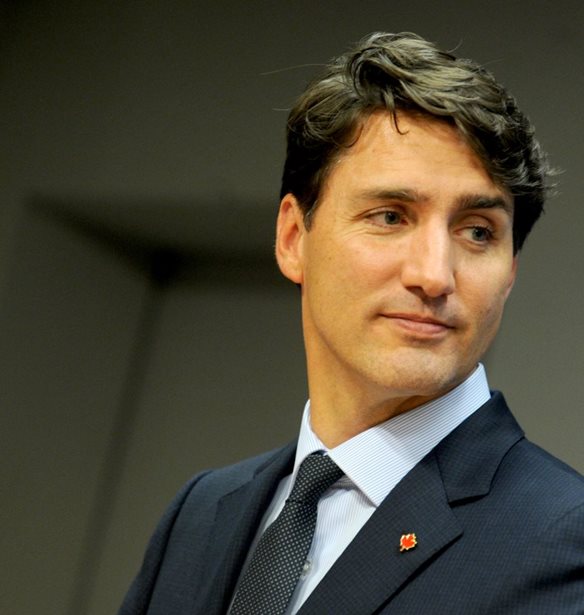 O Justin Trudeau &#x3B5;&#x3BE;&#x3B7;&#x3B3;&#x3B5;&#x3AF; &#x3C0;&#x3CE;&#x3C2; &#x3BA;&#x3B1;&#x3BB;&#x3BB;&#x3B9;&#x3B5;&#x3C1;&#x3B3;&#x3B5;&#x3AF; &#x3C3;&#x3C4;&#x3B1; &#x3C0;&#x3B1;&#x3B9;&#x3B4;&#x3B9;&#x3AC; &#x3C4;&#x3BF;&#x3C5; &#x3C4;&#x3BF;&#x3BD; &#x3C6;&#x3B5;&#x3BC;&#x3B9;&#x3BD;&#x3B9;&#x3C3;&#x3BC;&#x3CC;