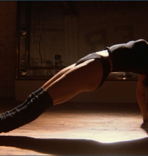 &quot;Flashdance&quot; | H &#x3B8;&#x3C1;&#x3C5;&#x3BB;&#x3B9;&#x3BA;&#x3AE; &#x3C4;&#x3B1;&#x3B9;&#x3BD;&#x3AF;&#x3B1; &#x3C4;&#x3C9;&#x3BD; &#x27;80s &#x3B8;&#x3B1; &#x3B3;&#x3AF;&#x3BD;&#x3B5;&#x3B9; &#x3C4;&#x3B7;&#x3BB;&#x3B5;&#x3BF;&#x3C0;&#x3C4;&#x3B9;&#x3BA;&#x3AE; &#x3C3;&#x3B5;&#x3B9;&#x3C1;&#x3AC;