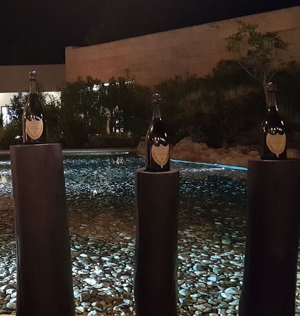 #Tidbits *: A Night to Remember