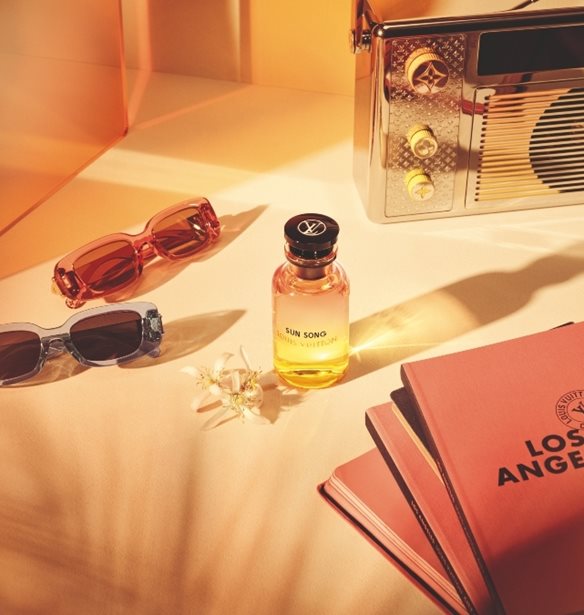 Sun Song | &#x3A4;&#x3BF; &#x3BD;&#x3AD;&#x3BF; &#x3AC;&#x3C1;&#x3C9;&#x3BC;&#x3B1; Louis Vuitton &#x3B5;&#x3AF;&#x3BD;&#x3B1;&#x3B9; &#x3AD;&#x3BD;&#x3B1;&#x3C2; &#x3CD;&#x3BC;&#x3BD;&#x3BF;&#x3C2; &#x3C3;&#x3C4;&#x3BF; &#x3B1;&#x3C4;&#x3B5;&#x3BB;&#x3B5;&#x3AF;&#x3C9;&#x3C4;&#x3BF; &#x3BA;&#x3B1;&#x3BB;&#x3BF;&#x3BA;&#x3B1;&#x3AF;&#x3C1;&#x3B9;