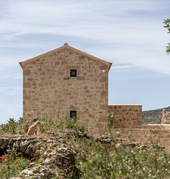 3 Off-the-Beaten-Track &#x3C3;&#x3B7;&#x3BC;&#x3B5;&#x3AF;&#x3B1; &#x3C4;&#x3B7;&#x3C2; &#x39B;&#x3B1;&#x3BA;&#x3C9;&#x3BD;&#x3B9;&#x3BA;&#x3AE;&#x3C2; &#x39C;&#x3AC;&#x3BD;&#x3B7;&#x3C2; &#x3C0;&#x3BF;&#x3C5; &#x3B4;&#x3B5;&#x3BD; &#x3C0;&#x3C1;&#x3AD;&#x3C0;&#x3B5;&#x3B9; &#x3BD;&#x3B1; &#x3C7;&#x3AC;&#x3C3;&#x3B5;&#x3B9;&#x3C2;