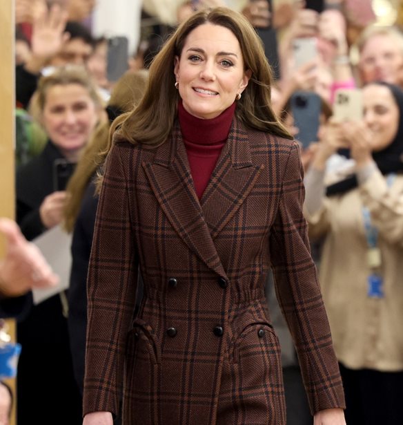 Kate Middleton | &#x3A4;&#x3BF; look &#x3C4;&#x3B7;&#x3C2; &#x3C0;&#x3C1;&#x3CE;&#x3C4;&#x3B7;&#x3C2; &#x3B5;&#x3BC;&#x3C6;&#x3AC;&#x3BD;&#x3B9;&#x3C3;&#x3AE;&#x3C2; &#x3C4;&#x3B7;&#x3C2; &#x3B3;&#x3B9;&#x3B1; &#x3C4;&#x3BF; 2025 &#x3C3;&#x3C5;&#x3BD;&#x3B4;&#x3CD;&#x3B1;&#x3C3;&#x3B5; &#x3B4;&#x3CD;&#x3BF; &#x3B1;&#x3C0;&#x3CC; &#x3C4;&#x3B1; &#x3BC;&#x3B5;&#x3B3;&#x3B1;&#x3BB;&#x3CD;&#x3C4;&#x3B5;&#x3C1;&#x3B1; fashion trends &#x3C0;&#x3BF;&#x3C5; &#x3B1;&#x3B3;&#x3B1;&#x3C0;&#x3AE;&#x3C3;&#x3B1;&#x3BC;&#x3B5; &#x3C4;&#x3B7;&#x3BD; &#x3C4;&#x3B5;&#x3BB;&#x3B5;&#x3C5;&#x3C4;&#x3B1;&#x3AF;&#x3B1; &#x3C3;&#x3B5;&#x3B6;&#x3CC;&#x3BD;