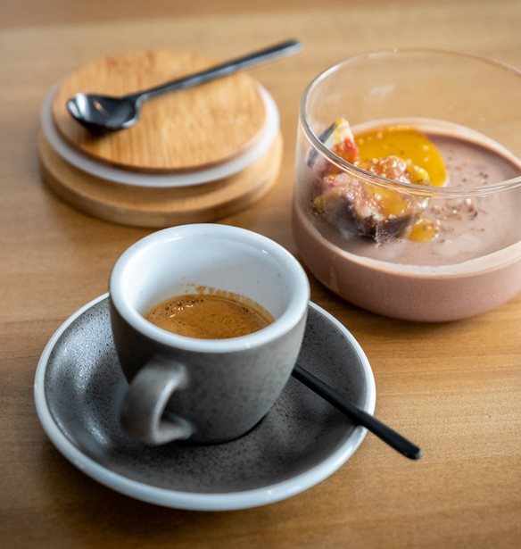 &#x38C;&#x3BB;&#x3B1; &#x3CC;&#x3C3;&#x3B1; &#x3B8;&#x3B1; &#x3BA;&#x3AC;&#x3BD;&#x3BF;&#x3C5;&#x3BC;&#x3B5; &#x3C4;&#x3BF; &#x3A3;&#x3B1;&#x3B2;&#x3B2;&#x3B1;&#x3C4;&#x3BF;&#x3BA;&#x3CD;&#x3C1;&#x3B9;&#x3B1;&#x3BA;&#x3BF;: &#x388;&#x3BD;&#x3B1; &#x3C5;&#x3C0;&#x3AD;&#x3C1;&#x3BF;&#x3C7;&#x3BF; &#x3BA;&#x3B1;&#x3C6;&#x3AD; &#x3C3;&#x3C4;&#x3B7;&#x3BD; &#x3AC;&#x3BA;&#x3C1;&#x3B7; &#x3C4;&#x3B7;&#x3C2; &#x3C0;&#x3CC;&#x3BB;&#x3B7;&#x3C2;, &#x3BD;&#x3AD;&#x3B5;&#x3C2; &#x3C4;&#x3B1;&#x3B9;&#x3BD;&#x3AF;&#x3B5;&#x3C2; &#x3BA;&#x3B1;&#x3B9; 20 &#x3C7;&#x3C1;&#x3CC;&#x3BD;&#x3B9;&#x3B1; &#x3A4;&#x3B5;&#x3C7;&#x3BD;&#x3CC;&#x3C0;&#x3BF;&#x3BB;&#x3B7;