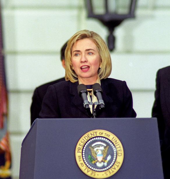&#x397; &#x3B6;&#x3C9;&#x3AE; &#x3C4;&#x3B7;&#x3C2; Hilary Clinton &#x3B8;&#x3B1; &#x3B3;&#x3AF;&#x3BD;&#x3B5;&#x3B9; &#x3C4;&#x3B1;&#x3B9;&#x3BD;&#x3AF;&#x3B1;