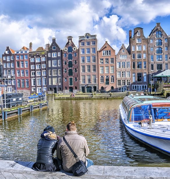 &#x39C;&#x3B5;&#x3C1;&#x3B9;&#x3BA;&#x3AD;&#x3C2; &#x3B1;&#x3C0;&#x3CC; &#x3C4;&#x3B9;&#x3C2; &#x3C0;&#x3B9;&#x3BF; &#x3B5;&#x3BE;&#x3C9;&#x3C6;&#x3C1;&#x3B5;&#x3BD;&#x3B9;&#x3BA;&#x3AC; &#x3CC;&#x3BC;&#x3BF;&#x3C1;&#x3C6;&#x3B5;&#x3C2; &#x3B3;&#x3B5;&#x3B9;&#x3C4;&#x3BF;&#x3BD;&#x3B9;&#x3AD;&#x3C2; &#x3C3;&#x3B5; &#x3CC;&#x3BB;&#x3B7; &#x3C4;&#x3B7;&#x3BD; &#x395;&#x3C5;&#x3C1;&#x3CE;&#x3C0;&#x3B7;