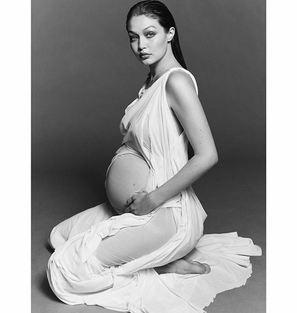 &#x397; Gigi Hadid &#x3C6;&#x3C9;&#x3C4;&#x3BF;&#x3B3;&#x3C1;&#x3B1;&#x3C6;&#x3AE;&#x3B8;&#x3B7;&#x3BA;&#x3B5; &#x3BC;&#x3B5; &#x3C6;&#x3CC;&#x3C1;&#x3B5;&#x3BC;&#x3B1; &#x395;&#x3BB;&#x3BB;&#x3B7;&#x3BD;&#x3AF;&#x3B4;&#x3B1;&#x3C2; &#x3C3;&#x3C7;&#x3B5;&#x3B4;&#x3B9;&#x3AC;&#x3C3;&#x3C4;&#x3C1;&#x3B9;&#x3B1;&#x3C2;