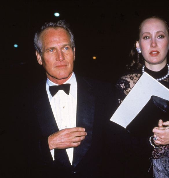 Paul Newman | &#x393;&#x3B9;&#x3B1;&#x3C4;&#x3AF; &#x3B1;&#x3BD;&#x3B1;&#x3BA;&#x3BF;&#x3B9;&#x3BD;&#x3CE;&#x3B8;&#x3B7;&#x3BA;&#x3B5; &#x3BC;&#x3B5; &#x3B4;&#x3CD;&#x3BF; &#x3BC;&#x3AE;&#x3BD;&#x3B5;&#x3C2; &#x3BA;&#x3B1;&#x3B8;&#x3C5;&#x3C3;&#x3C4;&#x3AD;&#x3C1;&#x3B7;&#x3C3;&#x3B7; &#x3BF; &#x3B8;&#x3AC;&#x3BD;&#x3B1;&#x3C4;&#x3BF;&#x3C2; &#x3C4;&#x3B7;&#x3C2; &#x3BA;&#x3CC;&#x3C1;&#x3B7;&#x3C2; &#x3C4;&#x3BF;&#x3C5;;