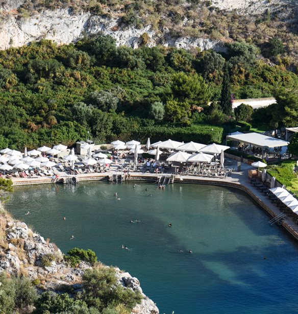 To NERO &#x3C3;&#x3C4;&#x3B7; &#x39B;&#x3AF;&#x3BC;&#x3BD;&#x3B7; &#x392;&#x3BF;&#x3C5;&#x3BB;&#x3B9;&#x3B1;&#x3B3;&#x3BC;&#x3AD;&#x3BD;&#x3B7;&#x3C2;: &#x39C;&#x3B9;&#x3B1; &#x3C0;&#x3B1;&#x3BB;&#x3B9;&#x3AC; &#x3B9;&#x3C3;&#x3C4;&#x3BF;&#x3C1;&#x3AF;&#x3B1; &#x3C3;&#x3B1;&#x3BD; &#x3B1;&#x3C3;&#x3C4;&#x3B9;&#x3BA;&#x3CC;&#x3C2; &#x3BC;&#x3CD;&#x3B8;&#x3BF;&#x3C2;