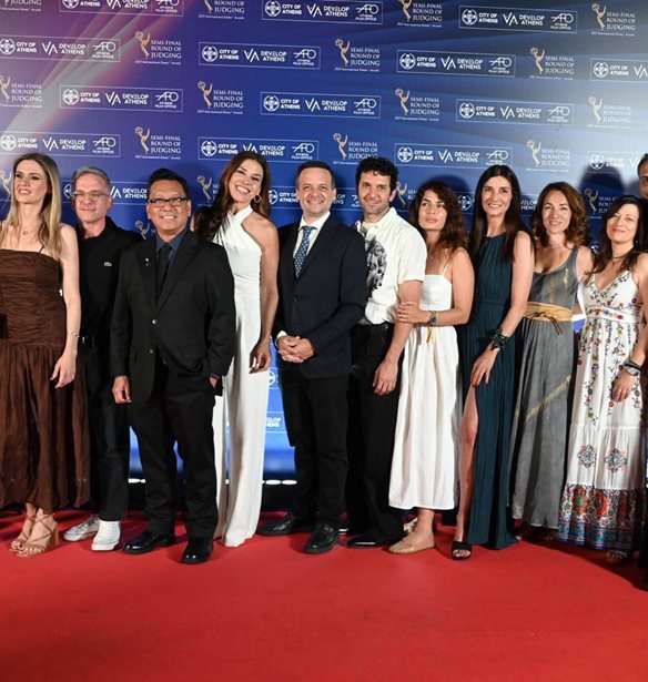 International Emmy Awards | &#x397; &#x3BA;&#x3C1;&#x3B9;&#x3C4;&#x3B9;&#x3BA;&#x3AE; &#x3B5;&#x3C0;&#x3B9;&#x3C4;&#x3C1;&#x3BF;&#x3C0;&#x3AE; &#x3BA;&#x3B1;&#x3B9; &#x3CC;&#x3C3;&#x3B1; &#x3AD;&#x3B3;&#x3B9;&#x3BD;&#x3B1;&#x3BD; &#x3C3;&#x3C4;&#x3BF;&#x3BD; &#x3B7;&#x3BC;&#x3B9;&#x3C4;&#x3B5;&#x3BB;&#x3B9;&#x3BA;&#x3CC; &#x3C4;&#x3B7;&#x3C2; &#x391;&#x3B8;&#x3AE;&#x3BD;&#x3B1;&#x3C2;