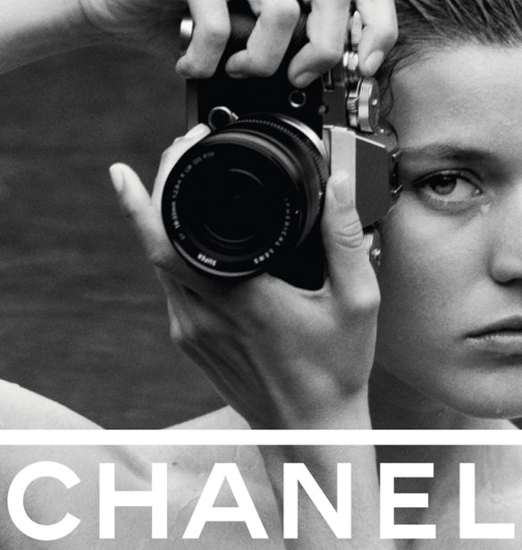 Chanel SS22 | &#x3A4;&#x3B1; &#x3B1;&#x3C4;&#x3BC;&#x3BF;&#x3C3;&#x3C6;&#x3B1;&#x3C1;&#x3B9;&#x3BA;&#x3AC; videos &#x3B3;&#x3B9;&#x3B1; &#x3C4;&#x3B7; &#x3BD;&#x3AD;&#x3B1; &#x3C3;&#x3C5;&#x3BB;&#x3BB;&#x3BF;&#x3B3;&#x3AE;