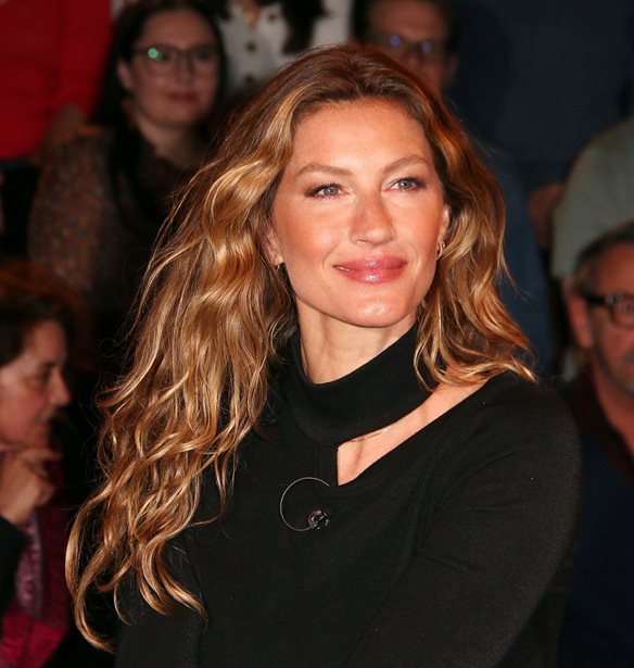 Gisele B&#xFC;ndchen | &#x38C;&#x3BB;&#x3B1; &#x3B1;&#x3C5;&#x3C4;&#x3AC; &#x3C4;&#x3B1; &#x3C7;&#x3C1;&#x3CC;&#x3BD;&#x3B9;&#x3B1; &#x3C0;&#x3C1;&#x3BF;&#x3C6;&#x3AD;&#x3C1;&#x3B1;&#x3BC;&#x3B5; &#x3C4;&#x3BF; &#x3CC;&#x3BD;&#x3BF;&#x3BC;&#x3AC; &#x3C4;&#x3B7;&#x3C2; &#x3BB;&#x3AC;&#x3B8;&#x3BF;&#x3C2;!