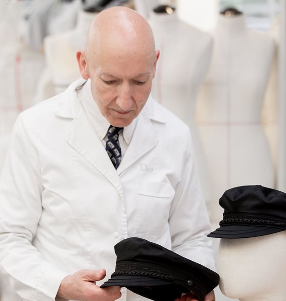 Dior Cruise 2022 | &#x397; &#x3C3;&#x3C5;&#x3BD;&#x3B5;&#x3C1;&#x3B3;&#x3B1;&#x3C3;&#x3AF;&#x3B1; &#x3BC;&#x3B5; &#x3C4;&#x3BF; &#x39C;&#x3BF;&#x3C5;&#x3C3;&#x3B5;&#x3AF;&#x3BF; &#x39C;&#x3C0;&#x3B5;&#x3BD;&#x3AC;&#x3BA;&#x3B7; &#x3B3;&#x3B9;&#x3B1; &#x3C4;&#x3B7;&#x3BD; &#x3C0;&#x3B1;&#x3C1;&#x3B1;&#x3B4;&#x3BF;&#x3C3;&#x3B9;&#x3B1;&#x3BA;&#x3AE; &#x3BD;&#x3B1;&#x3C5;&#x3C4;&#x3B9;&#x3BA;&#x3AE; &#x3C4;&#x3C1;&#x3B1;&#x3B3;&#x3B9;&#x3AC;&#x3C3;&#x3BA;&#x3B1; &#x3C4;&#x3B7;&#x3C2; &#x3C3;&#x3C5;&#x3BB;&#x3BB;&#x3BF;&#x3B3;&#x3AE;&#x3C2;