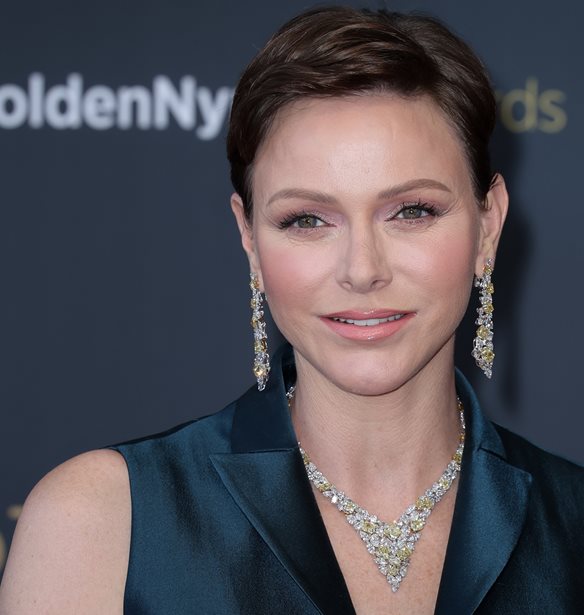 &#x397; &#x3BA;&#x3BF;&#x3BC;&#x3C8;&#x3AE; &#x3B5;&#x3BC;&#x3C6;&#x3AC;&#x3BD;&#x3B9;&#x3C3;&#x3B7; &#x3C4;&#x3B7;&#x3C2; &#x3C0;&#x3C1;&#x3B9;&#x3B3;&#x3BA;&#x3AF;&#x3C0;&#x3B9;&#x3C3;&#x3C3;&#x3B1;&#x3C2; Charlene &#x3C4;&#x3BF;&#x3C5; &#x39C;&#x3BF;&#x3BD;&#x3B1;&#x3BA;&#x3CC; &#x3C3;&#x3C4;&#x3B1; &#x3B2;&#x3C1;&#x3B1;&#x3B2;&#x3B5;&#x3AF;&#x3B1; &quot;Golden Nymphs&quot;