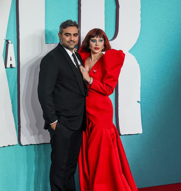 Lady Gaga | &#x395;&#x3C0;&#x3AD;&#x3C3;&#x3C4;&#x3C1;&#x3B5;&#x3C8;&#x3B5; &#x3C3;&#x3C4;&#x3BF;&#x3BD; &#x3C0;&#x3B1;&#x3BB;&#x3B9;&#x3CC; &#x3C4;&#x3B7;&#x3C2; &#x3B5;&#x3B1;&#x3C5;&#x3C4;&#x3CC; &#x3C3;&#x3C4;&#x3B7;&#x3BD; &#x3C0;&#x3C1;&#x3B5;&#x3BC;&#x3B9;&#x3AD;&#x3C1;&#x3B1; &#x3C4;&#x3BF;&#x3C5; Joker 2
