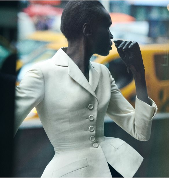&#x39C;&#x3AF;&#x3B1; &#x3AD;&#x3BA;&#x3B8;&#x3B5;&#x3C3;&#x3B7; &#x3B3;&#x3B9;&#x3B1; &#x3C4;&#x3BF;&#x3BD; Peter Lindbergh &#x3C3;&#x3C4;&#x3B7; La Galerie Dior
