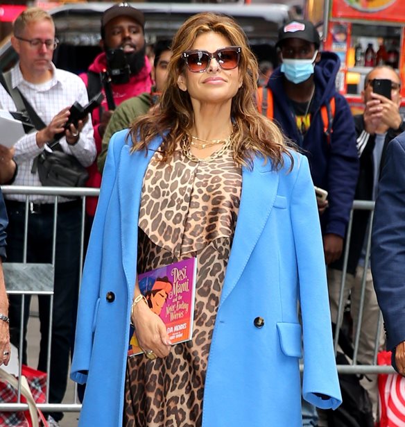 Eva Mendes: &quot;&#x39D;&#x3B9;&#x3CE;&#x3B8;&#x3C9; &#x3C3;&#x3B1;&#x3BD; &#x3BA;&#x3BF;&#x3C1;&#x3AF;&#x3C4;&#x3C3;&#x3B9; &#x3BC;&#x3AD;&#x3C3;&#x3B1; &#x3BC;&#x3BF;&#x3C5; &#x3BA;&#x3B1;&#x3B9; &#x3BB;&#x3AD;&#x3C9;, &#x3C9; &#x398;&#x3B5;&#x3AD; &#x3BC;&#x3BF;&#x3C5;, &#x3B4;&#x3B5;&#x3BD; &#x3B5;&#x3AF;&#x3BC;&#x3B1;&#x3B9; &#x3C0;&#x3B9;&#x3B1; &#x3BA;&#x3BF;&#x3C1;&#x3AF;&#x3C4;&#x3C3;&#x3B9;&quot;