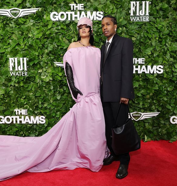 A$AP Rocky &amp; Rihanna | &#x3A0;&#x3CE;&#x3C2; &#x3B8;&#x3B1; &#x3C0;&#x3B5;&#x3C1;&#x3AC;&#x3C3;&#x3BF;&#x3C5;&#x3BD; &#x3C4;&#x3B9;&#x3C2; &#x3C0;&#x3C1;&#x3CE;&#x3C4;&#x3B5;&#x3C2; &#x3B4;&#x3B9;&#x3B1;&#x3BA;&#x3BF;&#x3C0;&#x3AD;&#x3C2; &#x3BC;&#x3B5; &#x3C4;&#x3B1; 3 &#x3C0;&#x3B1;&#x3B9;&#x3B4;&#x3B9;&#x3AC; &#x3C4;&#x3BF;&#x3C5;&#x3C2;