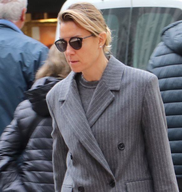 Loafers &#x3BC;&#x3B5; &#x3C4;&#x3B1;&#x3BA;&#x3BF;&#x3CD;&#x3BD;&#x3B9; | &#x397; &#x392;&#x3AF;&#x3BA;&#x3C5; &#x39A;&#x3B1;&#x3B3;&#x3B9;&#x3AC; &#x3C6;&#x3CC;&#x3C1;&#x3B5;&#x3C3;&#x3B5; &#x3C4;&#x3B1; &#x3C0;&#x3B9;&#x3BF; &#x3BA;&#x3BF;&#x3BC;&#x3C8;&#x3AC; &#x3BA;&#x3B1;&#x3B9; &#x3AC;&#x3BD;&#x3B5;&#x3C4;&#x3B1; &#x3C0;&#x3B1;&#x3C0;&#x3BF;&#x3CD;&#x3C4;&#x3C3;&#x3B9;&#x3B1; &#x3B3;&#x3B9;&#x3B1; &#x3C4;&#x3BF; &#x3B3;&#x3C1;&#x3B1;&#x3C6;&#x3B5;&#x3AF;&#x3BF; (&#x3BA;&#x3B1;&#x3B9; &#x3CC;&#x3C7;&#x3B9; &#x3BC;&#x3CC;&#x3BD;&#x3BF;)