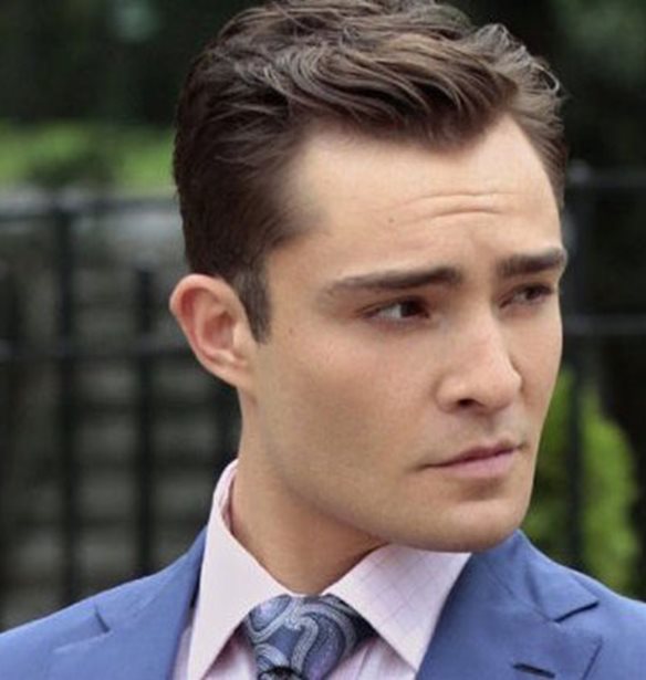 &#x39F; Chuck Bass &#x3B5;&#x3C0;&#x3B9;&#x3C3;&#x3C4;&#x3C1;&#x3AD;&#x3C6;&#x3B5;&#x3B9; &#x3C3;&#x3C4;&#x3BF; White Gold &#x3C4;&#x3BF;&#x3C5; Netflix