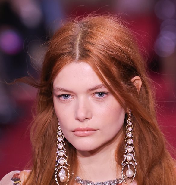 Golden Apricot | Η πιο hot καλοκαιρινή τάση για τα κόκκινα μαλλιά