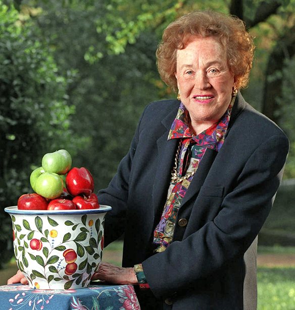 &#x39D;&#x3AD;&#x3B1; &#x3C4;&#x3B7;&#x3BB;&#x3B5;&#x3BF;&#x3C0;&#x3C4;&#x3B9;&#x3BA;&#x3AE; &#x3C3;&#x3B5;&#x3B9;&#x3C1;&#x3AC; &#x3B3;&#x3B9;&#x3B1; &#x3C4;&#x3B7; &#x3B6;&#x3C9;&#x3AE; &#x3C4;&#x3B7;&#x3C2; Julia Child &#x3B8;&#x3B1; &#x3C0;&#x3C1;&#x3BF;&#x3B2;&#x3BB;&#x3B7;&#x3B8;&#x3B5;&#x3AF; &#x3B1;&#x3C0;&#x3CC; &#x3C4;&#x3BF; HBO Max