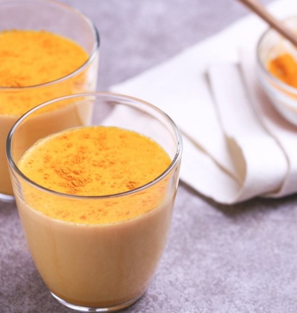 Συνταγή για αντιοξειδωτική ζεστή σοκολάτα με κουρκουμά