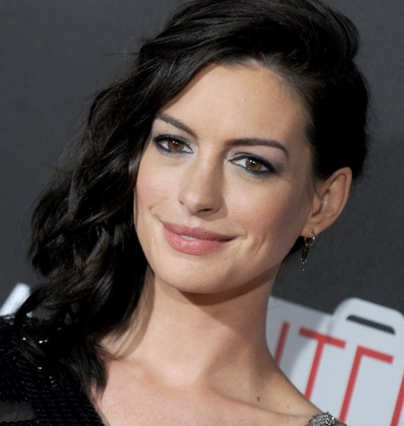 Anne Hathaway | &#x3A3;&#x3BF;&#x3C5; &#x3B4;&#x3AF;&#x3BD;&#x3B5;&#x3B9; &#x3C4;&#x3B7;&#x3BD; &#x3BA;&#x3B1;&#x3BB;&#x3CD;&#x3C4;&#x3B5;&#x3C1;&#x3B7; &#x3C3;&#x3C5;&#x3BC;&#x3B2;&#x3BF;&#x3C5;&#x3BB;&#x3AE; &#x3B3;&#x3B9;&#x3B1; &#x3BD;&#x3B1; &#x3BE;&#x3B5;&#x3C0;&#x3B5;&#x3C1;&#x3AC;&#x3C3;&#x3B5;&#x3B9;&#x3C2; &#x3C4;&#x3BF; &#x3AC;&#x3B3;&#x3C7;&#x3BF;&#x3C2;