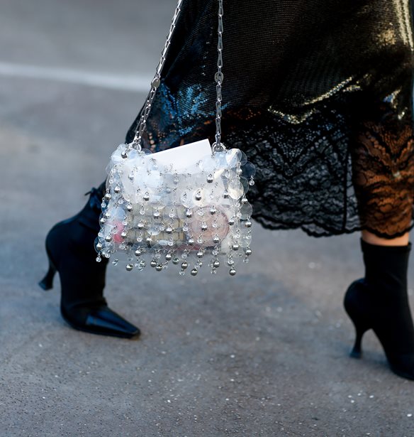 Κitten heel μποτάκια: 10 stylish επιλογές για να φορέσεις φέτος τον χειμώνα