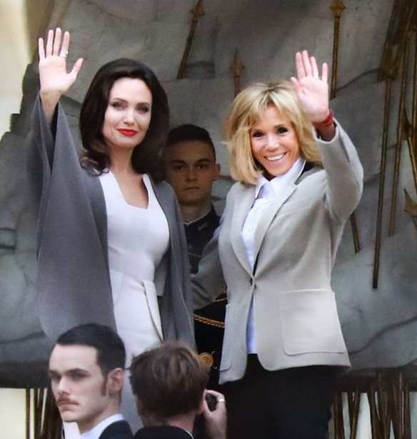 &#x38C;&#x3C4;&#x3B1;&#x3BD; &#x3B7; Angelina Jolie &#x3C3;&#x3C5;&#x3BD;&#x3AC;&#x3BD;&#x3C4;&#x3B7;&#x3C3;&#x3B5; &#x3C4;&#x3B7; Brigitte Macron