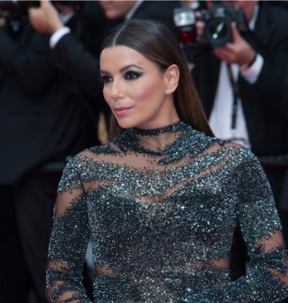 Η Εύα Λονγκόρια είναι έγκυος στα 42 της: Τι σημαίνει αυτό για τη γονιμότητά σου;