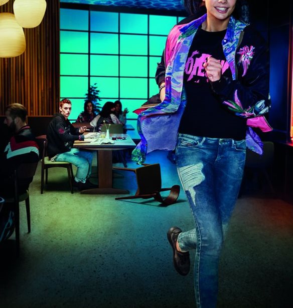 &#x39C;&#x3B5; &#x3C4;&#x3B1; &#x3BD;&#x3AD;&#x3B1; Joggjeans &#x3C4;&#x3B7;&#x3C2; Diesel &#x3BC;&#x3C0;&#x3BF;&#x3C1;&#x3B5;&#x3AF;&#x3C2; &#x3BD;&#x3B1;...&#x3C4;&#x3C1;&#x3AD;&#x3BE;&#x3B5;&#x3B9;&#x3C2; &#x3BC;&#x3B1;&#x3BA;&#x3C1;&#x3B9;&#x3AC; &#x3B1;&#x3C0;&#x3CC; &#x3AD;&#x3BD;&#x3B1; &#x3B2;&#x3B1;&#x3C1;&#x3B5;&#x3C4;&#x3CC; &#x3C1;&#x3B1;&#x3BD;&#x3C4;&#x3B5;&#x3B2;&#x3BF;&#x3CD;