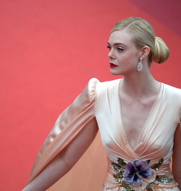 &#x3A6;&#x3B5;&#x3C3;&#x3C4;&#x3B9;&#x3B2;&#x3AC;&#x3BB; &#x39A;&#x3B1;&#x3BD;&#x3BD;&#x3CE;&#x3BD; 2019: &#x39F;&#x3B9; &#x3BB;&#x3B1;&#x3BC;&#x3C0;&#x3B5;&#x3C1;&#x3AD;&#x3C2; &#x3B5;&#x3BC;&#x3C6;&#x3B1;&#x3BD;&#x3AF;&#x3C3;&#x3B5;&#x3B9;&#x3C2; &#x3C3;&#x3C4;&#x3B7;&#x3BD; &#x3C4;&#x3B5;&#x3BB;&#x3B5;&#x3C4;&#x3AE; &#x3AD;&#x3BD;&#x3B1;&#x3C1;&#x3BE;&#x3B7;&#x3C2;