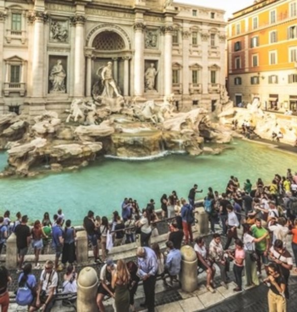 Fontana di Trevi | &#x397; &#x3B9;&#x3C3;&#x3C4;&#x3BF;&#x3C1;&#x3AF;&#x3B1; &#x3BA;&#x3B1;&#x3B9; &#x3BF; &#x3BC;&#x3CD;&#x3B8;&#x3BF;&#x3C2; &#x3C4;&#x3BF;&#x3C5; &#x3B8;&#x3C1;&#x3C5;&#x3BB;&#x3B9;&#x3BA;&#x3BF;&#x3CD; &#x3C3;&#x3C5;&#x3BD;&#x3C4;&#x3C1;&#x3B9;&#x3B2;&#x3B1;&#x3BD;&#x3B9;&#x3BF;&#x3CD; &#x3C4;&#x3B7;&#x3C2; &#x399;&#x3C4;&#x3B1;&#x3BB;&#x3AF;&#x3B1;&#x3C2;
