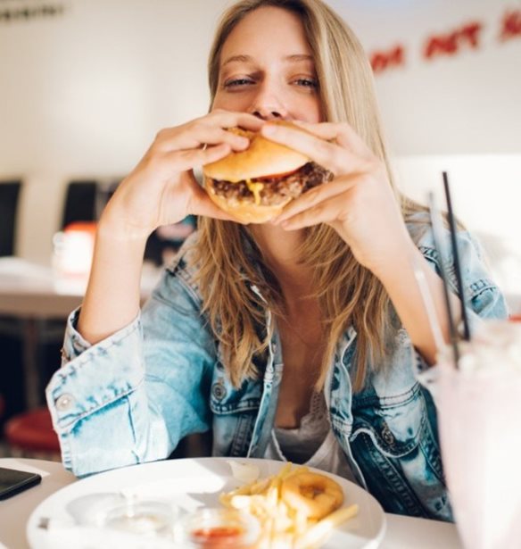 Γιατί πρέπει να σταματήσεις να τρως junk food σήμερα κιόλας;
