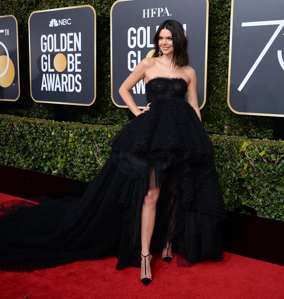 &#x3A7;&#x3C1;&#x3C5;&#x3C3;&#x3AD;&#x3C2; &#x3A3;&#x3C6;&#x3B1;&#x3AF;&#x3C1;&#x3B5;&#x3C2;: &#x391;&#x3C5;&#x3C4;&#x3AC; &#x3B5;&#x3AF;&#x3BD;&#x3B1;&#x3B9; &#x3C4;&#x3B1; sexy &#x3C6;&#x3BF;&#x3C1;&#x3AD;&#x3BC;&#x3B1;&#x3C4;&#x3B1; &#x3C0;&#x3BF;&#x3C5; &#x3AC;&#x3C6;&#x3B7;&#x3C3;&#x3B1;&#x3BD; &#x3B5;&#x3C0;&#x3BF;&#x3C7;&#x3AE;