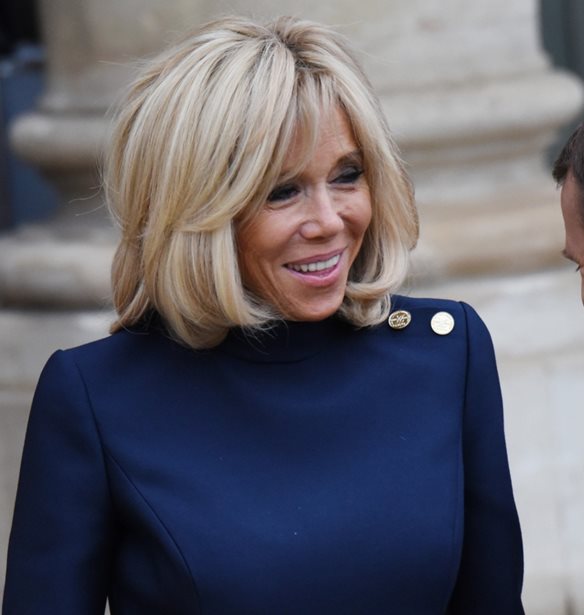 Brigitte Macron | &#x3A0;&#x3CE;&#x3C2; &#x3B8;&#x3B1; &#x3C6;&#x3BF;&#x3C1;&#x3AD;&#x3C3;&#x3B5;&#x3B9;&#x3C2; &#x3AD;&#x3BD;&#x3B1; monochromatic look &#x3C3;&#x3B1;&#x3BD; &#x3C4;&#x3B7;&#x3BD; &#x3A0;&#x3C1;&#x3CE;&#x3C4;&#x3B7; &#x39A;&#x3C5;&#x3C1;&#x3AF;&#x3B1; &#x3C4;&#x3B7;&#x3C2; &#x393;&#x3B1;&#x3BB;&#x3BB;&#x3AF;&#x3B1;&#x3C2;