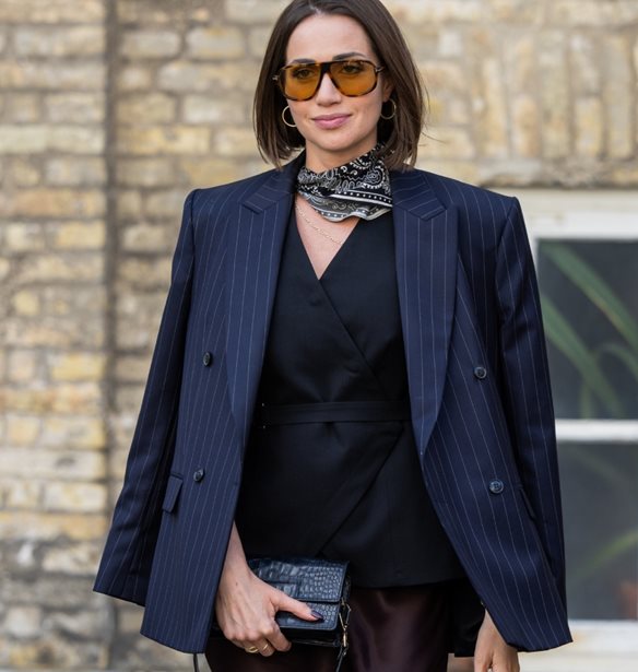 Aubergine Chic | &#x391;&#x3C5;&#x3C4;&#x3CC; &#x3C4;&#x3BF; pinstripe &#x3C3;&#x3B1;&#x3BA;&#x3AC;&#x3BA;&#x3B9; &#x3B1;&#x3C0;&#x3CC; &#x3C4;&#x3B7; Stradivarius &#x3B5;&#x3AF;&#x3BD;&#x3B1;&#x3B9; &#x3C3;&#x3C4;&#x3B7;&#x3BD; &#x3B1;&#x3C0;&#x3CC;&#x3C7;&#x3C1;&#x3C9;&#x3C3;&#x3B7; &#x3C0;&#x3BF;&#x3C5; &#x3B8;&#x3B1; &#x3BC;&#x3B1;&#x3C2; &#x3B1;&#x3C0;&#x3B1;&#x3C3;&#x3C7;&#x3BF;&#x3BB;&#x3AE;&#x3C3;&#x3B5;&#x3B9; &#x3C0;&#x3B5;&#x3C1;&#x3B9;&#x3C3;&#x3C3;&#x3CC;&#x3C4;&#x3B5;&#x3C1;&#x3BF; &#x3C4;&#x3BF; &#x3C6;&#x3B8;&#x3B9;&#x3BD;&#x3CC;&#x3C0;&#x3C9;&#x3C1;&#x3BF;