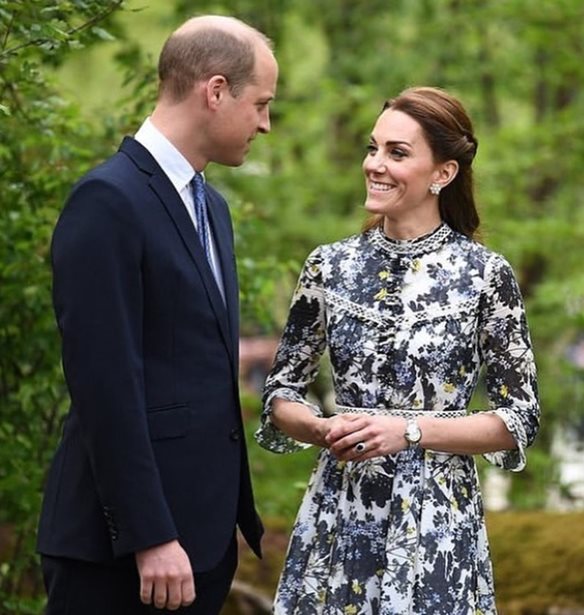 Kate Middleton | &#x393;&#x3B9;&#x3B1;&#x3C4;&#x3AF; &#x3AC;&#x3C1;&#x3B3;&#x3B7;&#x3C3;&#x3B5; &#x3BF; &#x3C0;&#x3C1;&#x3AF;&#x3B3;&#x3BA;&#x3B9;&#x3C0;&#x3B1;&#x3C2; William &#x3BD;&#x3B1; &#x3C4;&#x3B7;&#x3C2; &#x3BA;&#x3AC;&#x3BD;&#x3B5;&#x3B9; &#x3C0;&#x3C1;&#x3CC;&#x3C4;&#x3B1;&#x3C3;&#x3B7; &#x3B3;&#x3AC;&#x3BC;&#x3BF;&#x3C5;;