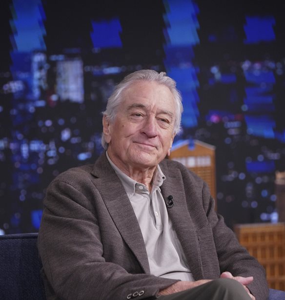 Robert de Niro | &#x397; &#x3BC;&#x3B9;&#x3BA;&#x3C1;&#x3AE; &#x3BA;&#x3CC;&#x3C1;&#x3B7; &#x3C4;&#x3BF;&#x3C5; Gia &#x3BA;&#x3BB;&#x3AD;&#x3B2;&#x3B5;&#x3B9; &#x3C4;&#x3B7;&#x3BD; &#x3C0;&#x3B1;&#x3C1;&#x3AC;&#x3C3;&#x3C4;&#x3B1;&#x3C3;&#x3B7; &#x3C3;&#x3B5; &#x3BC;&#x3B9;&#x3B1; &#x3C3;&#x3C0;&#x3AC;&#x3BD;&#x3B9;&#x3B1; &#x3AD;&#x3BE;&#x3BF;&#x3B4;&#x3BF;