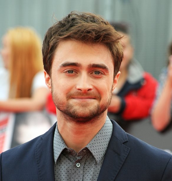 Daniel Radcliffe: &#x397; &#x3B3;&#x3B5;&#x3BD;&#x3BD;&#x3B1;&#x3AF;&#x3B1; &#x3C0;&#x3C1;&#x3AC;&#x3BE;&#x3B7; &#x3B2;&#x3BF;&#x3AE;&#x3B8;&#x3B5;&#x3B9;&#x3B1;&#x3C2; &#x3C3;&#x3B5; &#x3C4;&#x3BF;&#x3C5;&#x3C1;&#x3AF;&#x3C3;&#x3C4;&#x3B1; &#x3C3;&#x3C4;&#x3B7;&#x3BD; &#x391;&#x3B3;&#x3B3;&#x3BB;&#x3AF;&#x3B1;