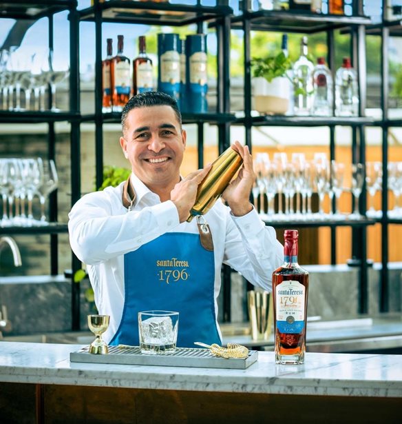 Anther Herrera, &#x3B1;&#x3C0;&#x3CC; &#x3BC;&#x3AD;&#x3BB;&#x3BF;&#x3C2; &#x3C3;&#x3C5;&#x3BC;&#x3BC;&#x3BF;&#x3C1;&#x3AF;&#x3B1;&#x3C2; &#x3C3;&#x3C4;&#x3B7; &#x392;&#x3B5;&#x3BD;&#x3B5;&#x3B6;&#x3BF;&#x3C5;&#x3AD;&#x3BB;&#x3B1;, ambassador &#x3B3;&#x3B9;&#x3B1; &#x3C4;&#x3BF; &#x3C1;&#x3BF;&#x3CD;&#x3BC;&#x3B9; Santa Teresa 1796