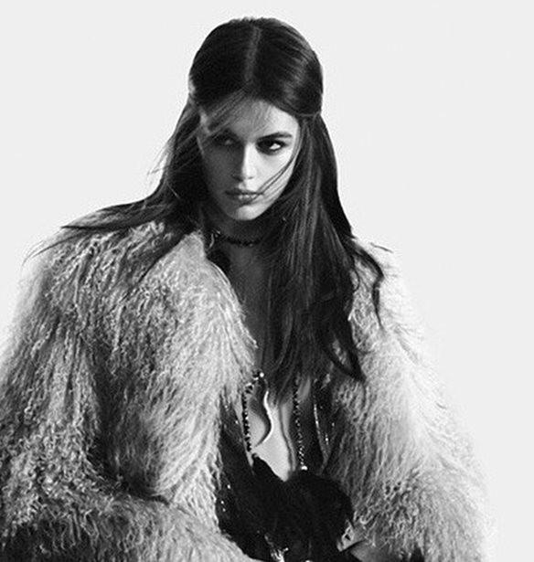 &#x397; Kaia Gerber &#x3B5;&#x3AF;&#x3BD;&#x3B1;&#x3B9; &#x3C4;&#x3BF; &#x3C0;&#x3C1;&#x3CC;&#x3C3;&#x3C9;&#x3C0;&#x3BF; &#x3C4;&#x3B7;&#x3C2; &#x3C6;&#x3B8;&#x3B9;&#x3BD;&#x3BF;&#x3C0;&#x3C9;&#x3C1;&#x3B9;&#x3BD;&#x3AE;&#x3C2; &#x3BA;&#x3B1;&#x3BC;&#x3C0;&#x3AC;&#x3BD;&#x3B9;&#x3B1;&#x3C2; &#x3C4;&#x3BF;&#x3C5; Saint Laurent