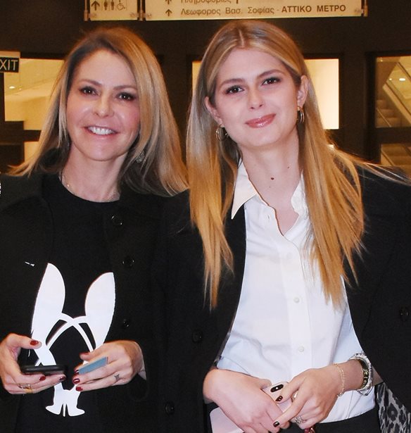 Τζένη Μπαλατσινού | Μοιράστηκε σπάνια φωτογραφία από τον γάμο της Αμαλίας Κωστοπούλου με τον επιχειρηματία Jake Madewell