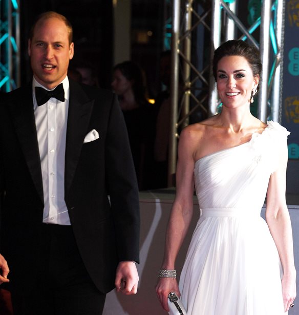 Kate Middleton | H &#x3BB;&#x3B1;&#x3BC;&#x3C0;&#x3B5;&#x3C1;&#x3AE; &#x3B5;&#x3BC;&#x3C6;&#x3AC;&#x3BD;&#x3B9;&#x3C3;&#x3B7; &#x3C3;&#x3C4;&#x3BF; &#x3BA;&#x3CC;&#x3BA;&#x3BA;&#x3B9;&#x3BD;&#x3BF; &#x3C7;&#x3B1;&#x3BB;&#x3AF; &#x3C4;&#x3C9;&#x3BD; &#x3B2;&#x3C1;&#x3B1;&#x3B2;&#x3B5;&#x3AF;&#x3C9;&#x3BD; BAFTA